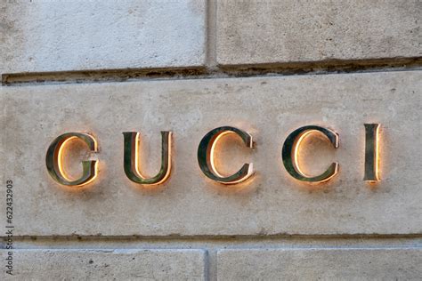 enseigne gucci|gucci int.